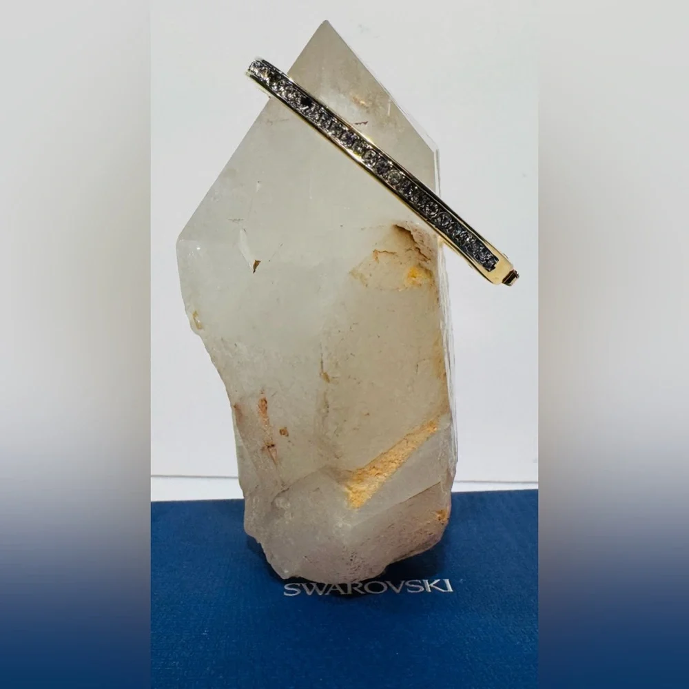 Vintage Swarovski Clear Crystal Hinged Bangle Bracelet *missing stones* - Picture 5 of 15